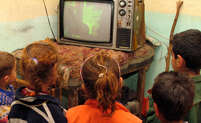 Kids Watching Tv Featured