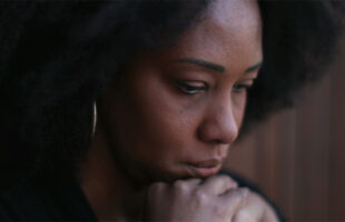 Article Soudan Woman Feat